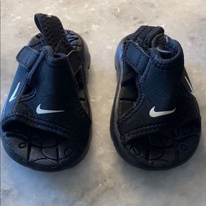 Like New Nike Baby Sandals, Size 2